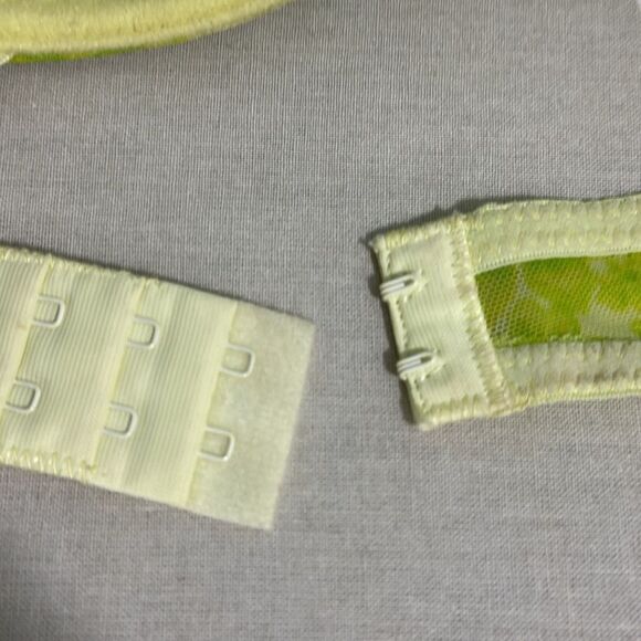 Disney Tinker Bra 38C Push Up Fairy Underwire Lime Green Ruffle - Picture 13 of 13